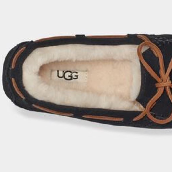 Womens UGG Dakota Moccasin Slipper - Black Suede, Size 6 M US New in box - Picture 7 of 7